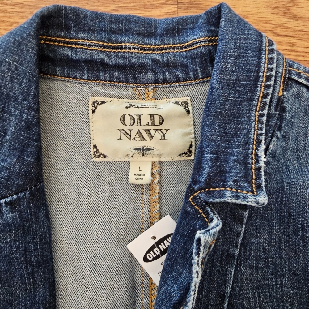 Jean jackets - Picture 2 of 5